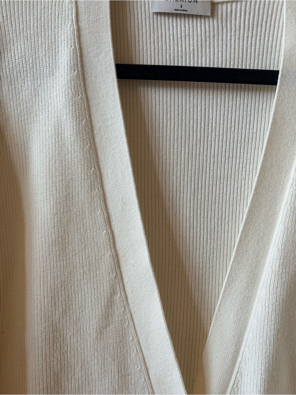 Babaton Off-White Ribbed Button-Up Cardigan - Picture 3 of 9